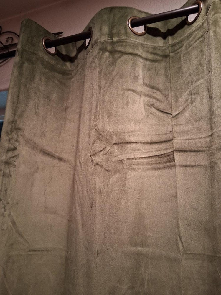Curtain photo shared by Olivia G.