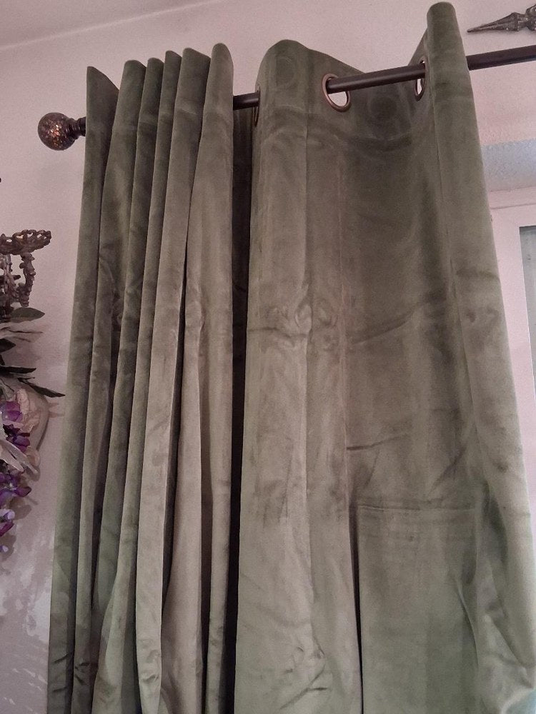 Curtain photo shared by Olivia G.