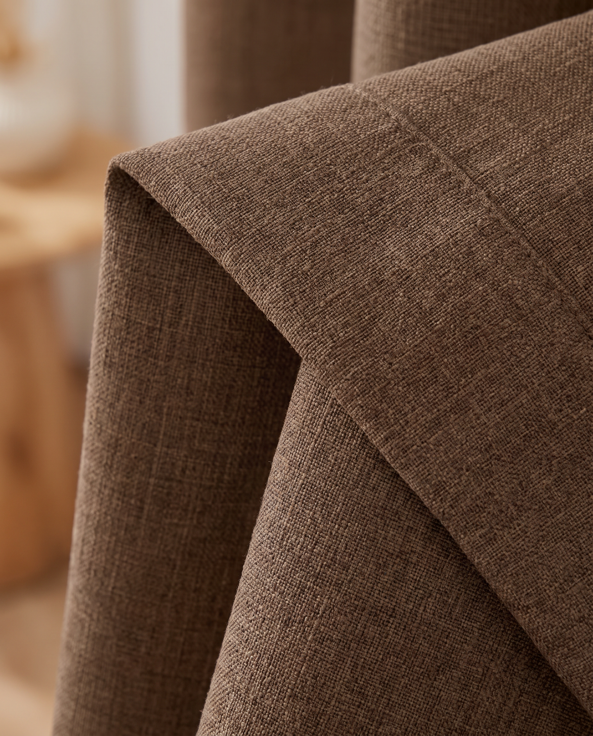 Cappuccino backtab curtain fabric detail, styling visualization